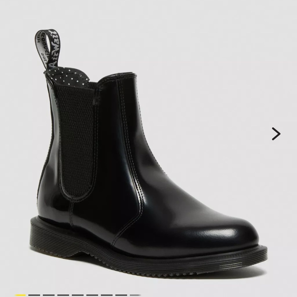 Dr Martens Flora Chelsea boots